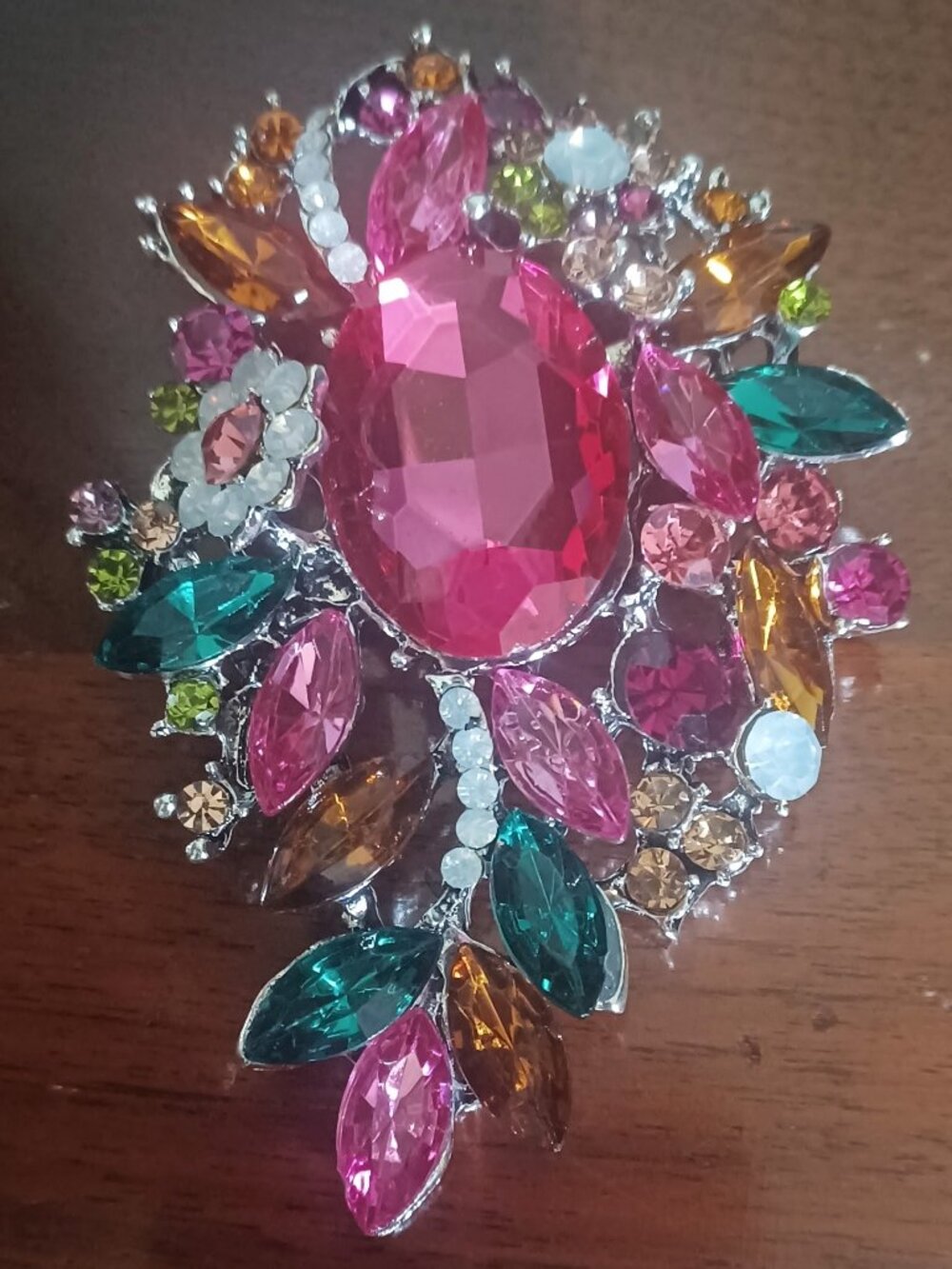 Beautiful 3.5" Rhinestone Brooch/Pendant